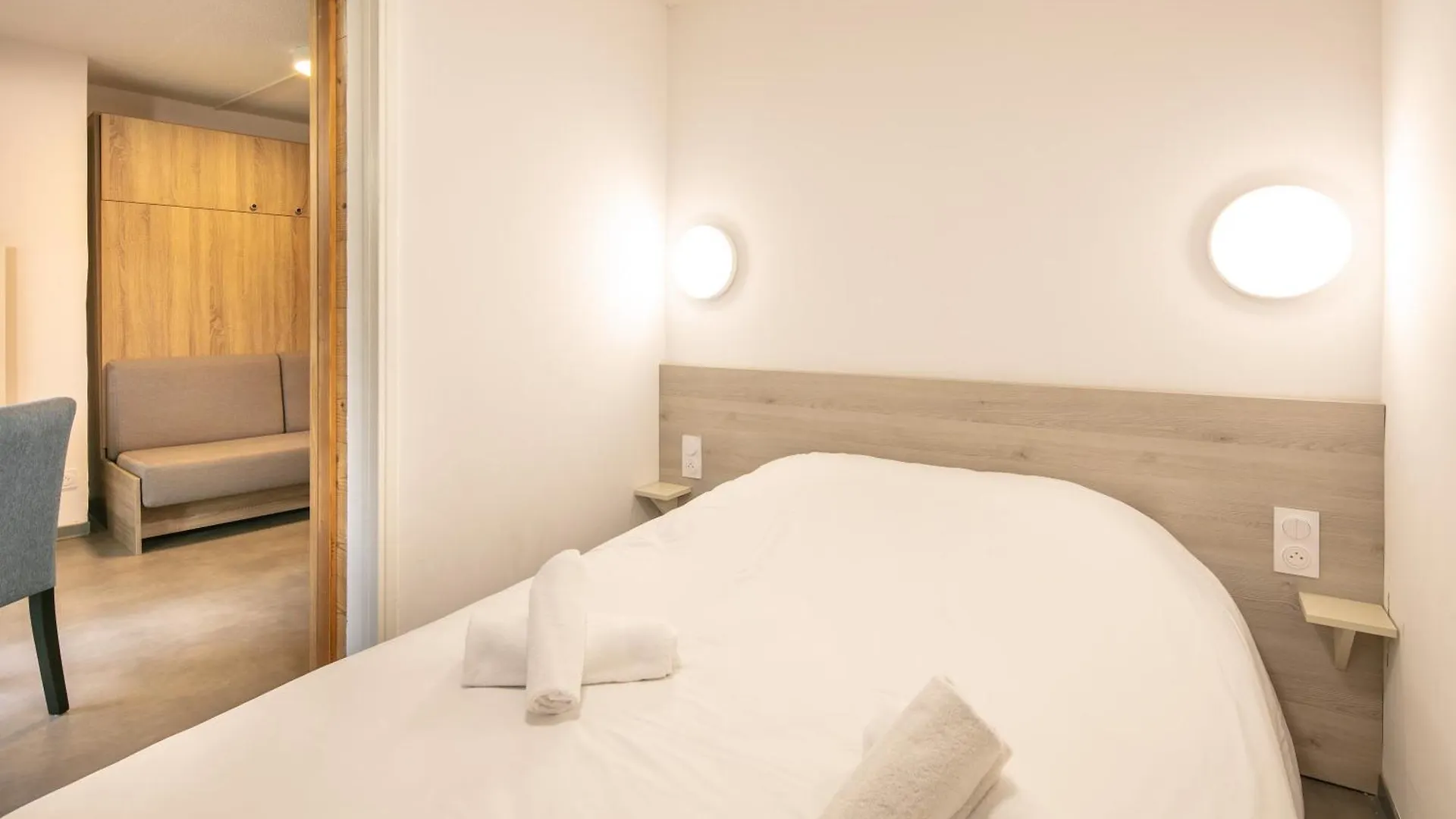 Vvf Les Ecrins Saint-Leger-Les-Melezes Hotel Holiday park